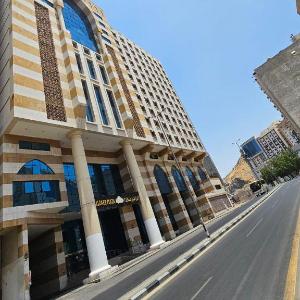 فندق متصدر المقام