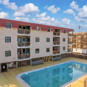 Oceanfront Condo with Direct Beach Access and Pool