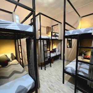 Aruna Hostel