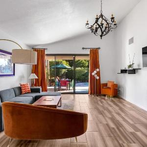Stylish Palm Springs Retreat with Pool