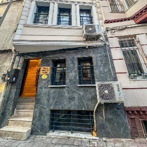 Aksoy Old City Suites