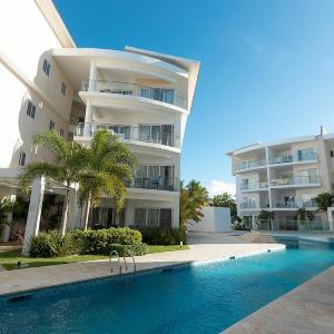New 1BR - Beach front condo Playa Coral G41
