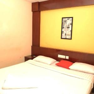 New elite inn
