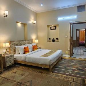 Jasmin Boutique Home