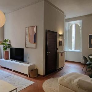 Classy City-center Oasis