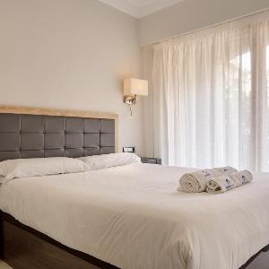 Bermingham - Basque Stay