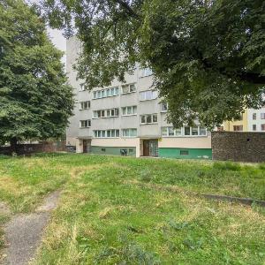 Family Apartment in the City Centre with 2 Bedrooms by Noclegi Renters