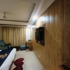 Hotel Era plaza at delhi aerocity