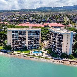 Sunny 4BR 2 Condos for 12 in Lahaina Hawaii!