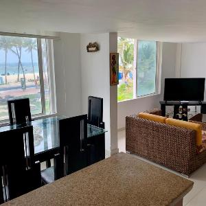 Limsor Beach Frente al mar