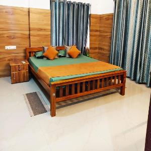 Swanthanam Devine stay