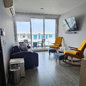 Elessa Beachfront Apartment Ocean Views in Morros