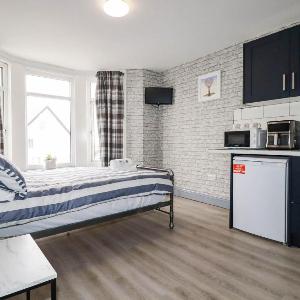 Shoreline Studio Room No 5