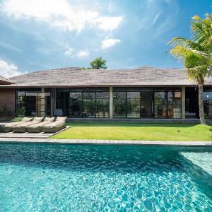 Wirtiga - Elegant 3bdr villa in the heart of Canggu! PROMO!