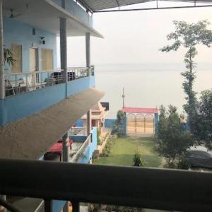 Dee Yoga House Varanasi