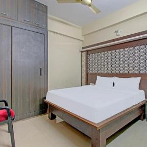Hotel O V Star