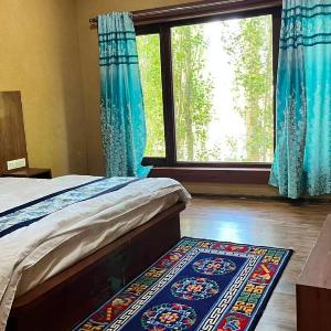The Royal Guest house upper chanspa