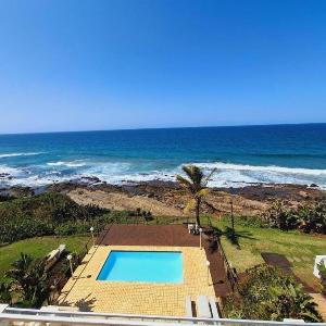 Beachfront Apartments Shakas Rock - Pebble Beach Direct Access Ocean Views