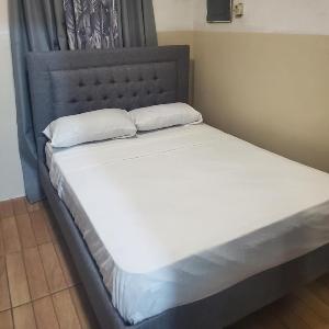 DM Hotel