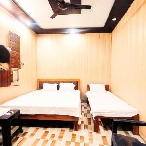 Shree Ram Aadhar Restaurant and Guest House - 15 mints From Ram Temple