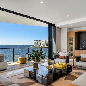Exclusive Coconut Grove Waterfront Stay