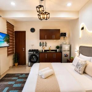 Modern Luxury Apartment Near Beach Malls &Cafés