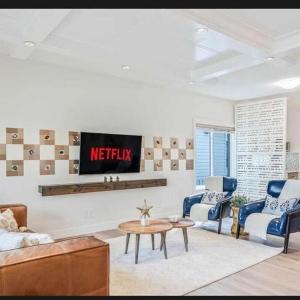 Stylish 4BR Home AC DBL Garage Near Airport