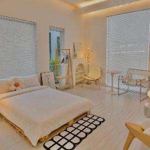 The Chill - 3 phút đi xe máy đến phố tây !