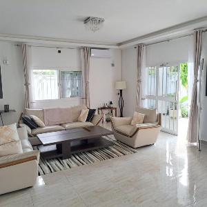 Villa Elizabeth Modern duplex in Akanda