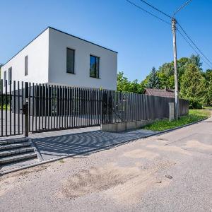 Calm Central Retreat with Parking by Reside Baltic