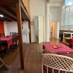 Industrial Loft for 3 Pax near Subway