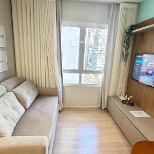 Blend Marista Luxo! Ar no quarto e na sala! Cozinha pra Café da manhã ou buffet na mesma torre! Restaurante em frente e Empório Prime na esquina!