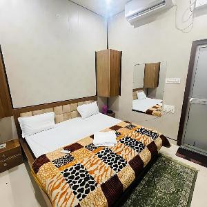 Hotel Awadh Villas Ayodhya Near Ram Mandir