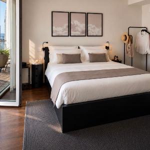 Easylife-Genova-Waterfront Suite-Luxury Design