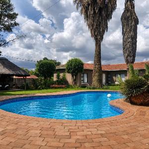 Stay Mi Casa Modern Midrand Apartment