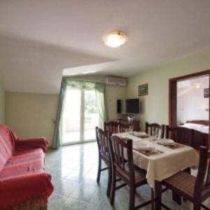 Apartment Stefani - two bedroom apartment with balcony and sea view A7