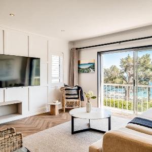Camps Bay 2 Bed with Sea Views Shoreline Views
