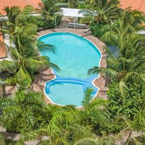Vredenberg Village Vacation Home Shared Pool Near Mambo Beach