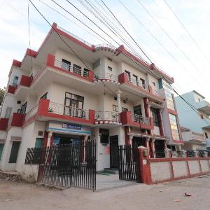 ISBT Dhomage Luxury Homestay