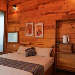 Toong Dam Lake - Mang Den Retreat
