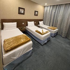 Town House Hotel - Shuttle service to Haram