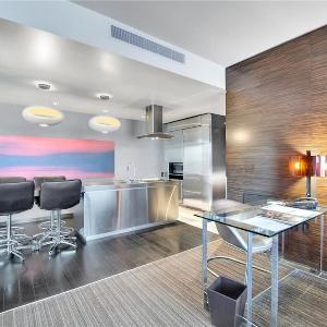 Palms 1 BR Strip View with Balcony