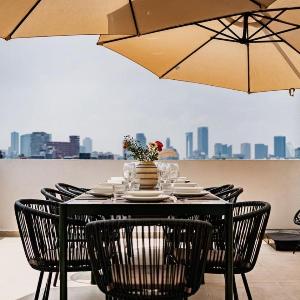 Group Friendly Private Terrace with BBQ in Roma Sur