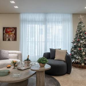 Gorgeous 2 Bed Home In Downtown