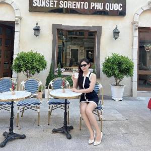 Sunset Sorento