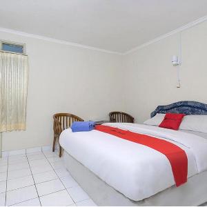 RedDoorz Sanira near Gedung Sate Bandung