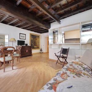 Campo de fiori Monticelli apartment