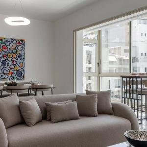 Charming 2 Bed Home in Clemenceau