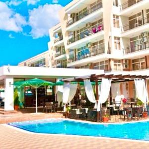 Grand Kamelia Holiday Studios and Apartments