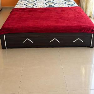 Couple friendly 2bhk Apartment in Ansal